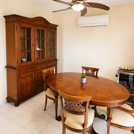 Alithea Gardens 2 Bedroom With Communal Pool
