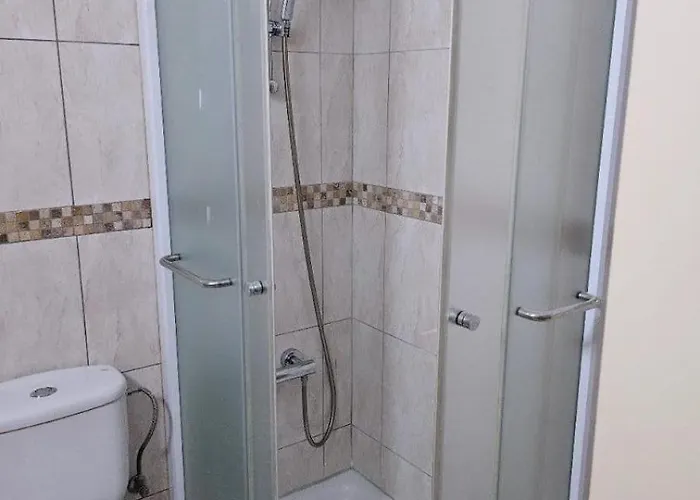 Alithea Gardens 2 Bedroom With Communal Pool * 페이야